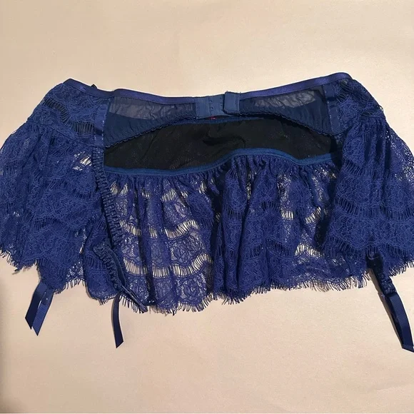 Victoria’s Secret Lace Garter Skirt Blue - Picture 2 of 4